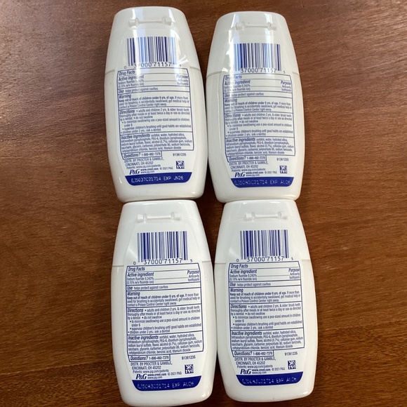 Oral Care Bundle of 4 Crest Scope Toothpastes New/Sealed - Picture 4 of 6